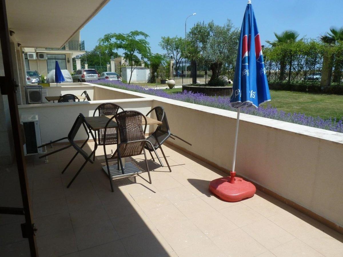 Golden Dunes Primorsko Apartments Екстер'єр фото